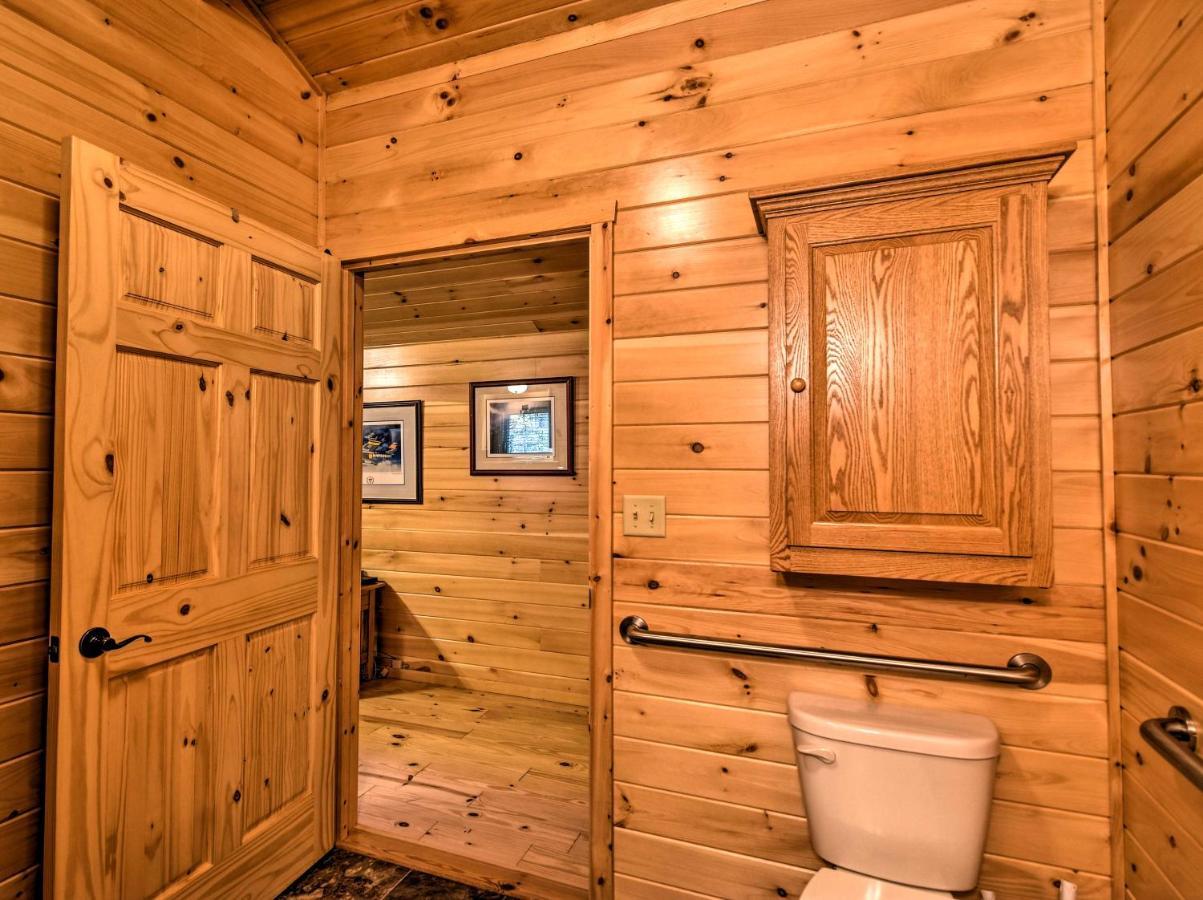 Pet-Friendly Cabin With Fire Pit And River Access! Parsons 外观 照片