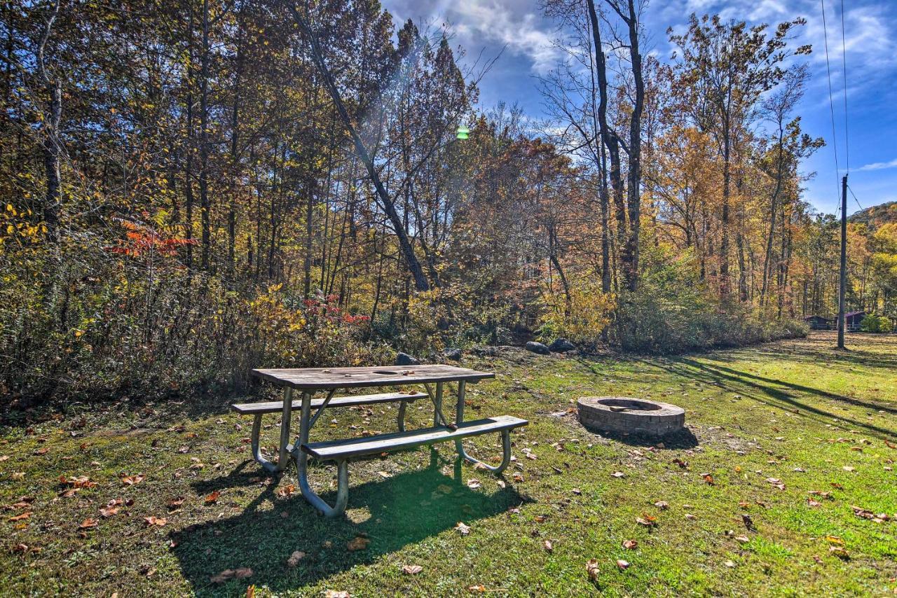 Pet-Friendly Cabin With Fire Pit And River Access! Parsons 外观 照片